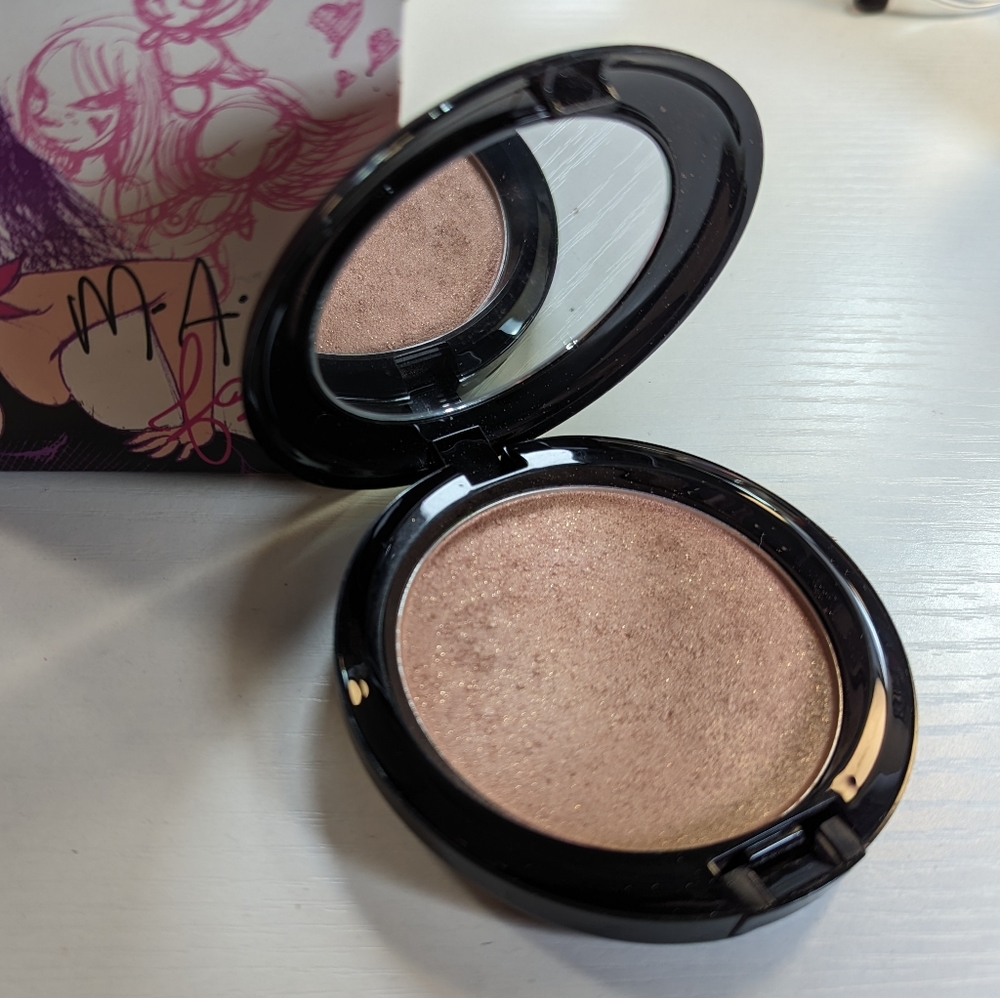 MAC | LE Fafi Verveacious
